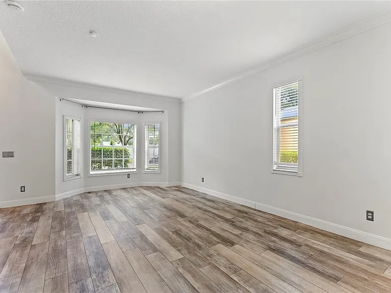 9307 Poplar Creek Ct — Photo 7