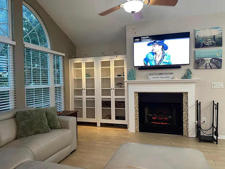 875 Windover Ct #51-D — Photo 14