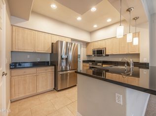 7401 W Arrowhead Clubhouse Dr UNIT 2076, Glendale, AZ 85308