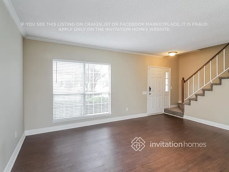 411 Merritt St — Photo 3