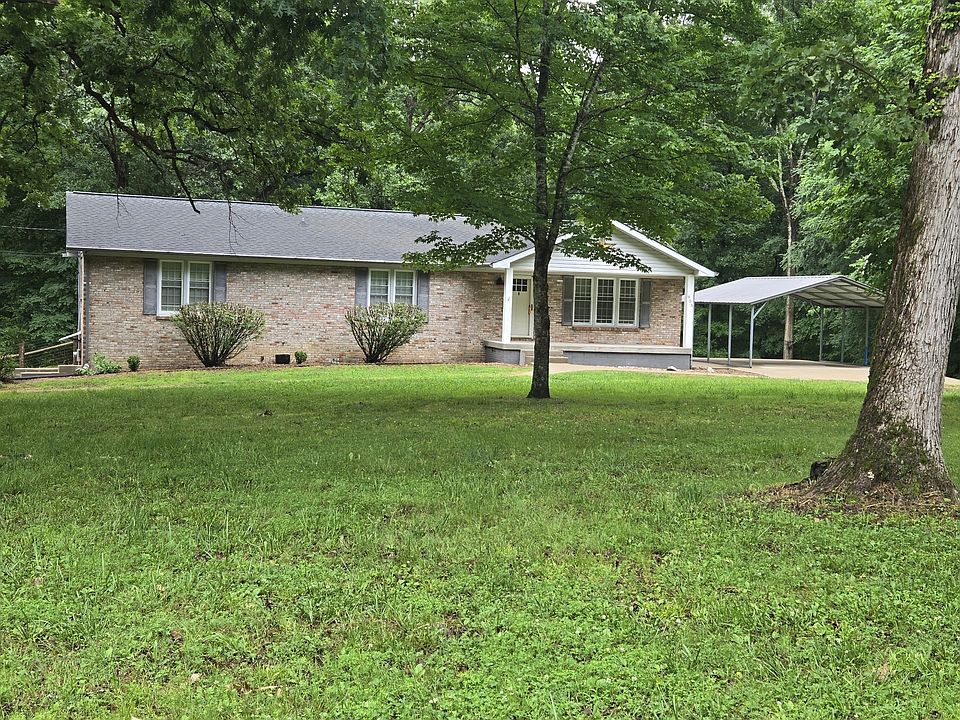 1st image of 955 Dogwood Dr