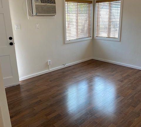 5th image of 3908 1/2 Orangedale Ave