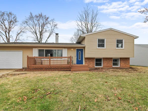 1813 Winchester Dr, Champaign, IL 61821