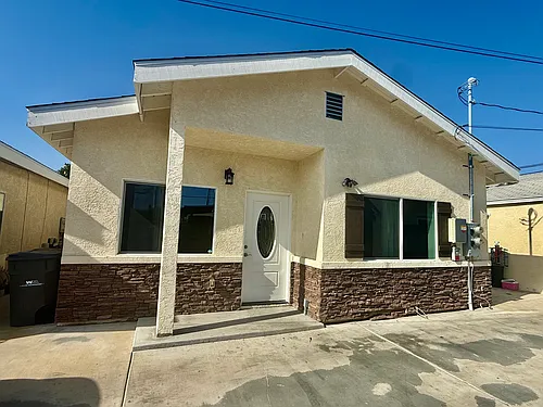 4215 N La Rica Ave #A Photo 1