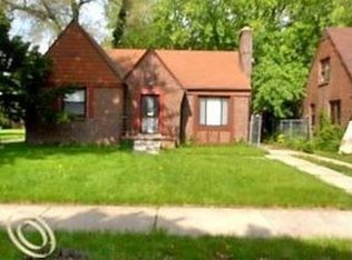 15865 Gilchrist St, Detroit, MI 48227