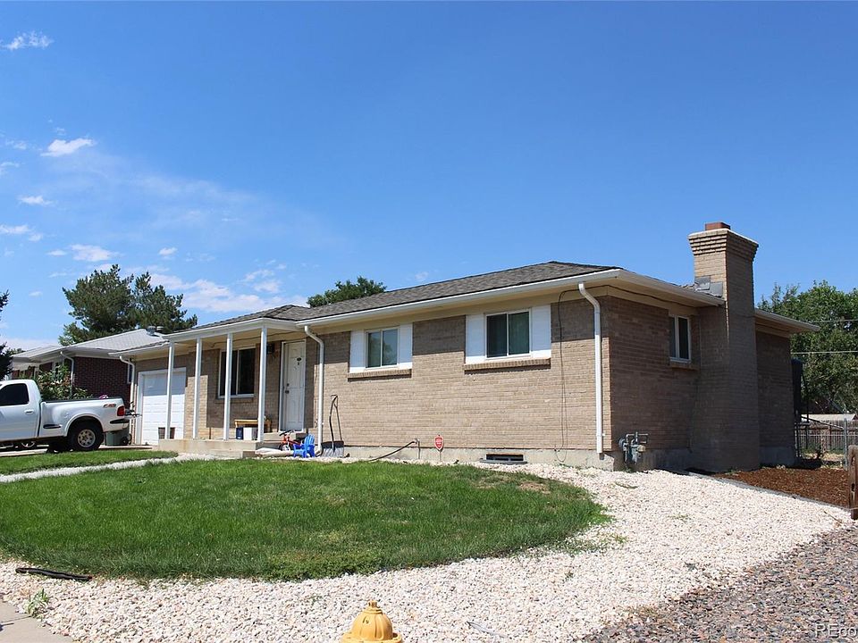 2nd image of 11830 Lavinia Ln