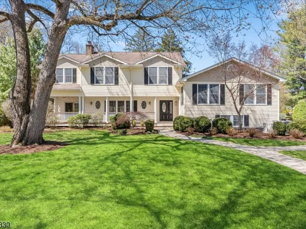 58 Rolling Hill Dr, Chatham Twp., NJ 07928