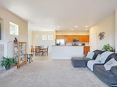 5th image of 183 Bentley Ct NE
