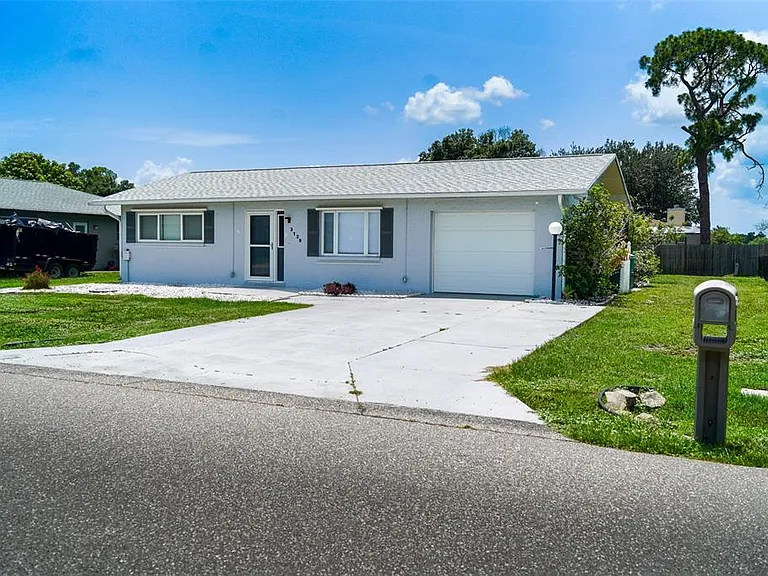3139 Iverson St — Photo 2
