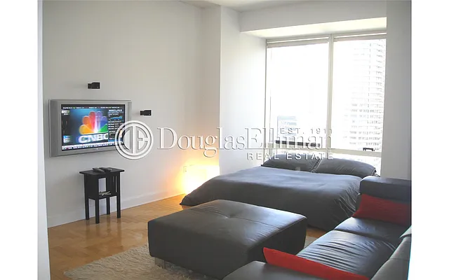 Rented by Douglas Elliman | media 25