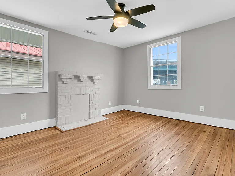 1195 King St — Photo 19