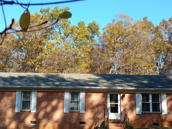 3584 W Old Mountain Rd, Louisa, VA 23093