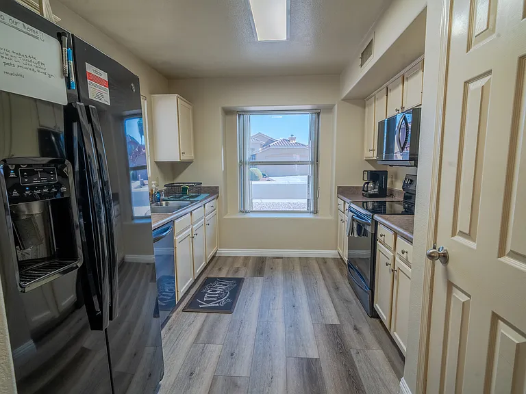 7714 W Topeka Dr — Photo 14