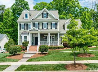 204 Morning Oaks Dr, Holly Springs, NC 27540