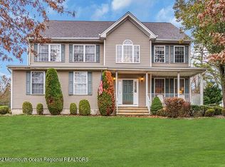 16 Springbrook Dr, Jackson, NJ 08527