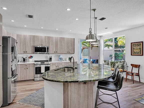 2nd image of 2069 Chagall Cir