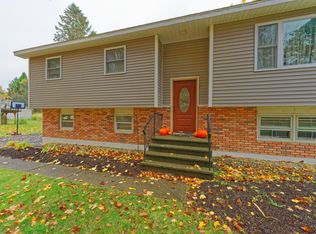 2235 Old Post Rd N, Castleton, NY 12033