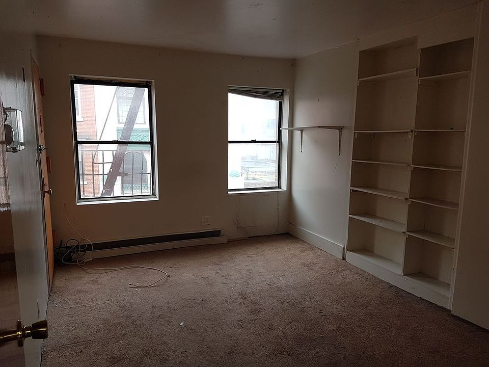 2nd image of 6 Ludlow St APT 2