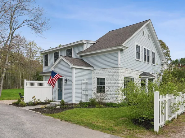 17 Sea Road, Kennebunk, ME 04043