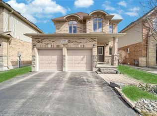 697 Sundew Dr, Waterloo, ON N2V0E4