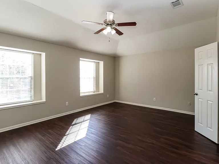 18823 Timber Spring Dr — Photo 10