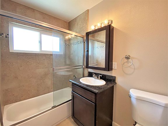 3rd image of 2875 A St