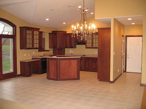 kitchen / dining