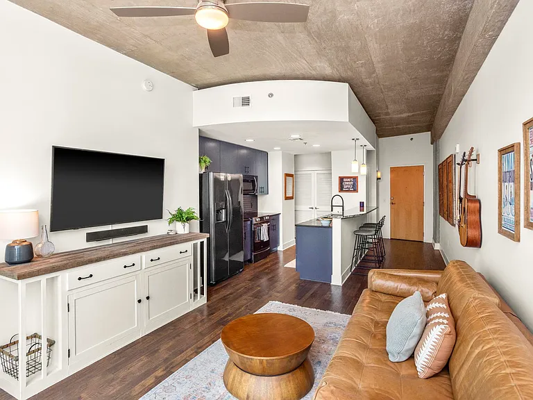 415 Church St #1608 — Photo 10