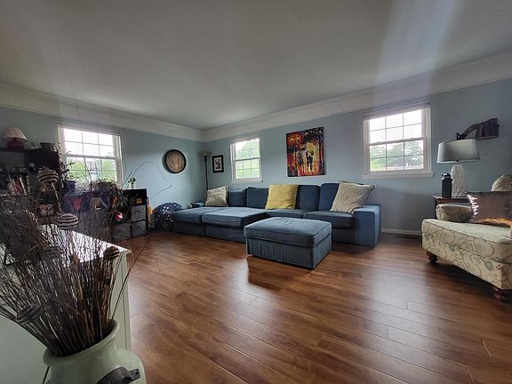 4th image of 14846 Cherrydale Dr