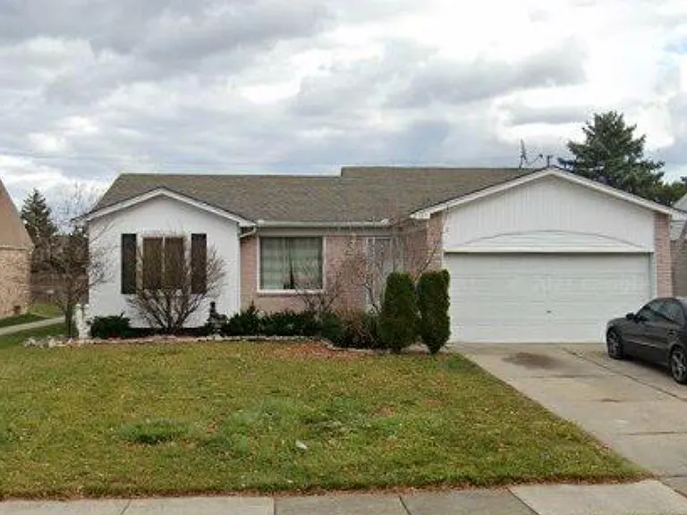 45804 Scott Ave — Photo 2