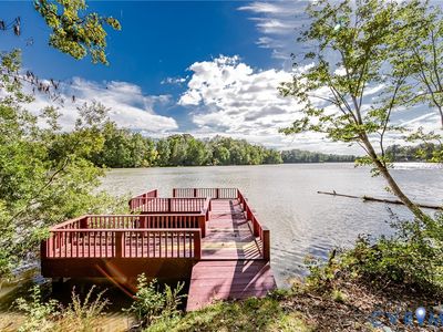 7262 Lakeshore Dr, Quinton, VA, 23141