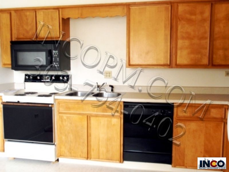 2nd image of 1202 Pierce St APT B6