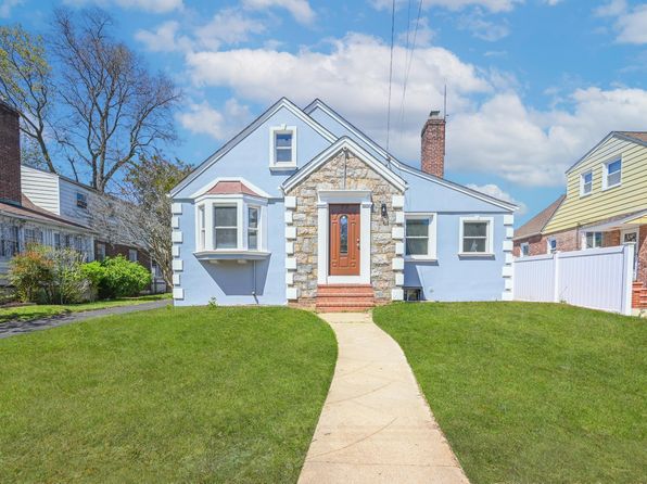 49 Carol Street, West Hempstead, NY 11552