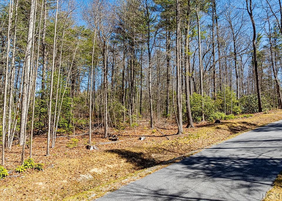 1st image of 66 Bottlebrush Drive