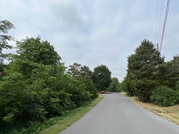 5th image of 11471 Monn Dr