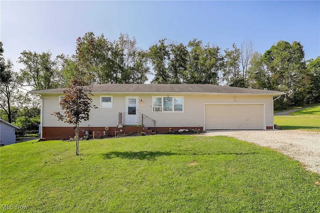4168 Leander Pl NE photo 1