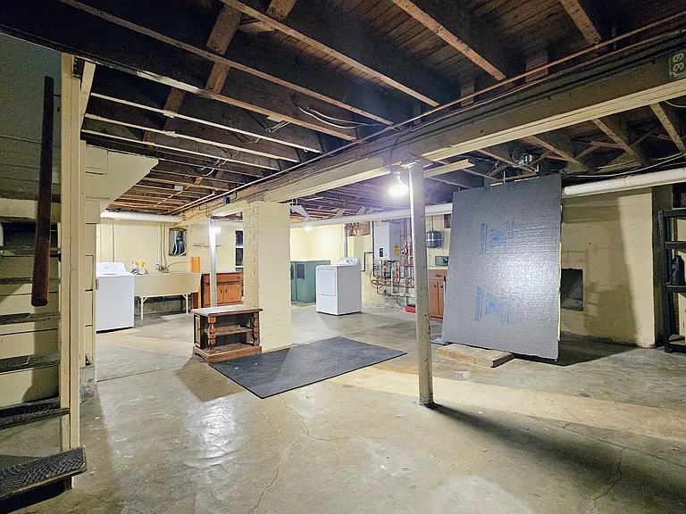 324 S Broad St — Photo 22
