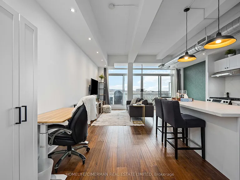 233 Carlaw Ave #814 — Photo 5