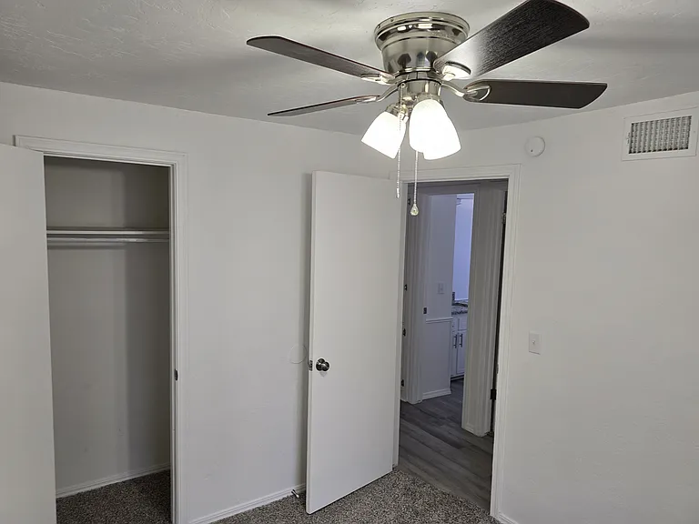 4116 SE 45th Ter — Photo 6