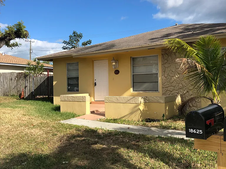 18625 SW 100th Ave #18625 — Photo 5
