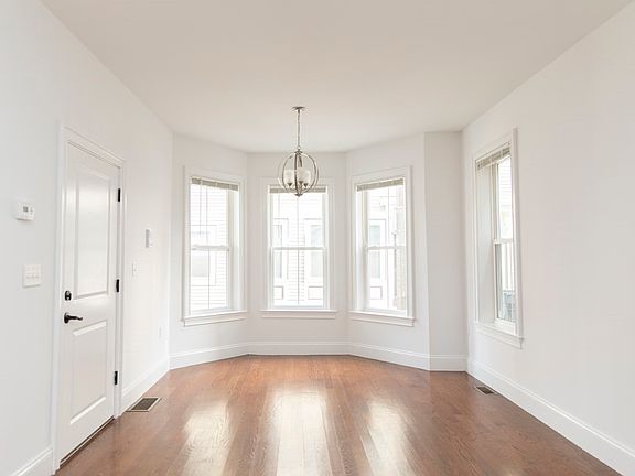 4th image of 273 Gold St #1