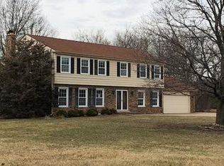 19W174 Avenue Chateaux N, Oak Brook, IL 60523