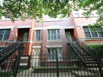 1437 W Fillmore St, Chicago, IL, 60607