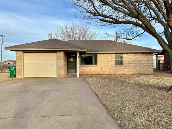 321 Erie Dr, Pond Creek, OK 73766