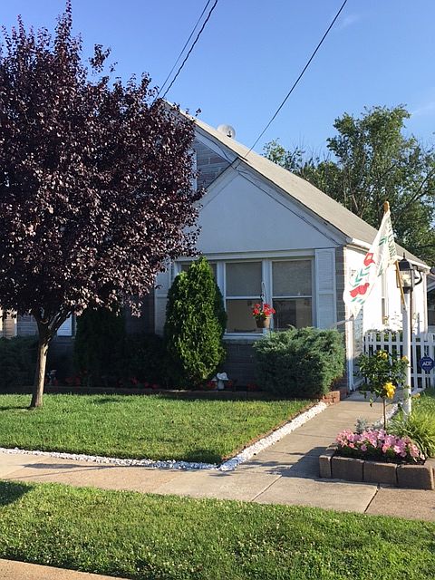 1st image of 211 1/2 Matthes Ave