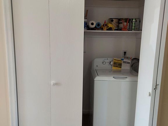 3rd image of 116 Parkside Dr