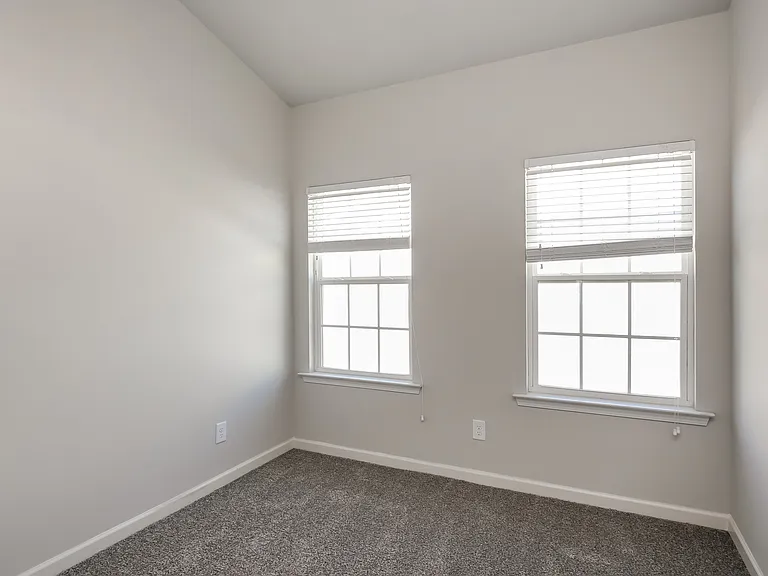 7 Madaline Ln — Photo 11