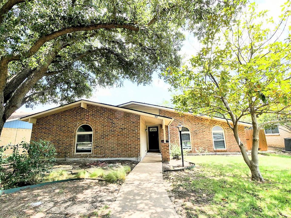 1st image of 709 Kathryn Dr