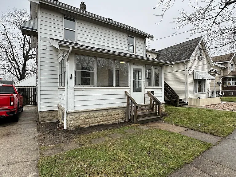 154 W Plumer St — Photo 2