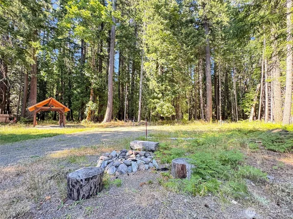 106 Maple Court, Packwood, WA 98361